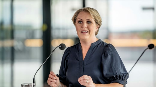 Lena Hallengren (S), ancienne ministre des affaires sociales, est aujourd'hui chef de groupe des sociaux-démocrates au Parlement suédois.