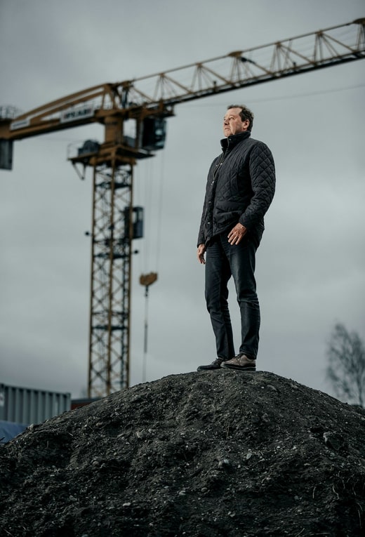 Les bâtiments commencés doivent être achevés, même si Ulf Rohlén reconnaît qu'il s'agit d'une mauvaise affaire.