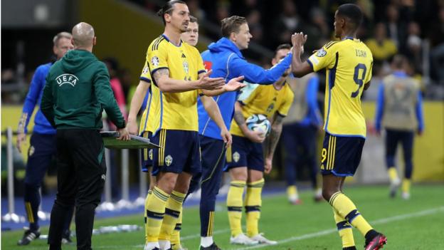 Zlatan Ibrahimovic entre en jeu contre la Belgique