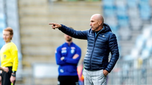 L'entraîneur de l'équipe féminine, Tor-Arne Fredheim, a été pendant plusieurs années l'entraîneur de l'équipe masculine de l'IFK Norrköping.