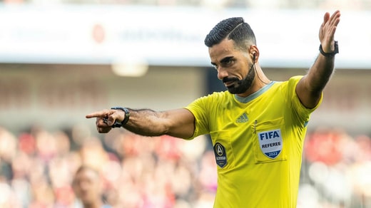 L'arbitre Mohamed Al-Hakim va-t-il continuer à mettre en avant ses propres erreurs pour justifier l'introduction de la VAR dans l'Allsvenskan ?