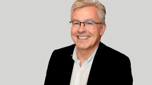 Ce que les municipalités arrêtent maintenant, c'est la production d'électricité qui pourrait être ajoutée à la fin des années 2030, lorsque le défi sera particulièrement important, explique Tomas Hallberg, responsable des questions de permis à la Swedish Wind Energy.