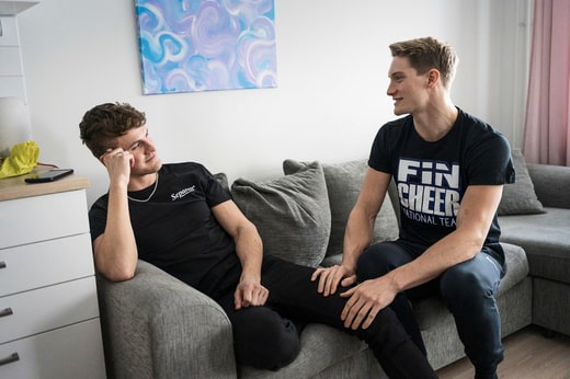 Au début du printemps, Thobias et Jyri se sont trouvés et vont bientôt emménager ensemble.