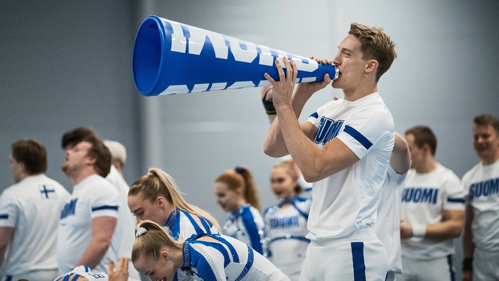 Thorwid Le prix de Thobias Thorwid pour le rêve du cheerleading : la solitude ...
