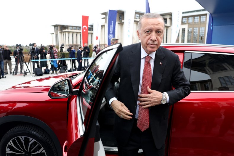 Erdogan avec sa voiture au complexe présidentiel Ankara