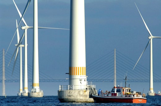 Lillgrund, près de Malmö, est le plus grand parc éolien offshore de Suède. Mais il existe également des projets grandioses juste à l'extérieur du centre de Göteborg, où l'industrie se développe et la demande d'électricité aussi. Un parc de 94 éoliennes offshore y est prévu.