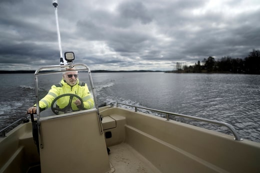 Bastuholmen se trouve à environ 300 mètres de la terre ferme.