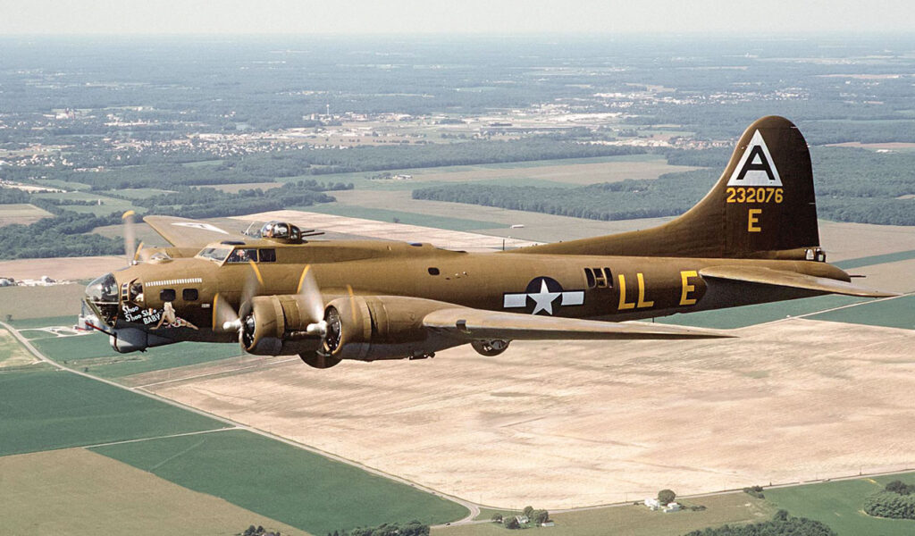 restored-boeing-b-17g-shoo-shoo-baby-ww2