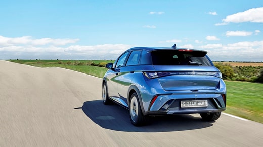 Le nouveau Byd Dolphin présente un design à la fois doux et tranchant ou anguleux.