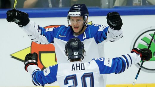 Mikko Rantanen est devenu le troisième Finlandais à marquer 50 buts dans une saison de NHL.