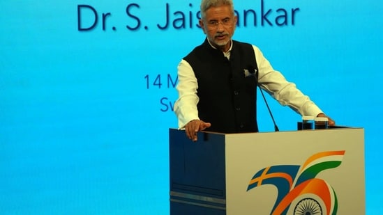 Stockholm : Le ministre des Affaires étrangères S. Jaishankar s'exprime lors d'une interaction avec les membres de la communauté indienne en Suède, le dimanche 14 mai 2023. (Photo PTI)