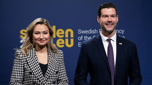 La ministre des Affaires économiques, Ebba Busch, et le ministre du Commerce extérieur, Johan Forssell, participent à la réunion de Luleå.