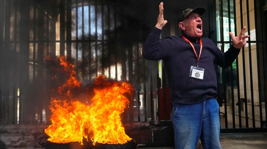 Manifestation devant la Banque centrale en mars.
