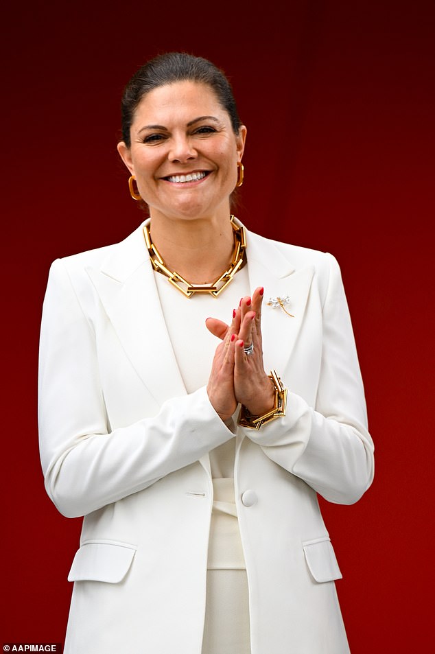 Aujourd'hui âgée de 45 ans, la princesse héritière s'est confiée sur ses troubles alimentaires. On la voit ici lors d'une visite au Musée national d'Australie, le 13 février 2023.