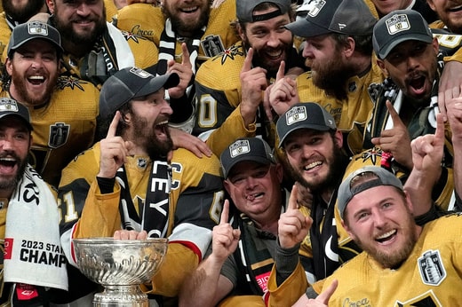 Les Vegas Golden Knights remportent le cinquième et décisif match de la finale contre la Floride dans la Coupe Stanley. Il s'agit du premier titre du club.
