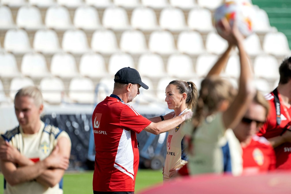 Le capitaine et la star. 
