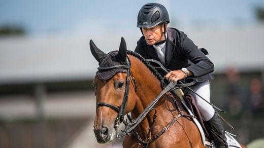 Rolf-Göran Bengtsson concourra avec Lyjanair après que son meilleur cheval Zuccero ait eu une réaction allergique sur le chemin des compétitions.