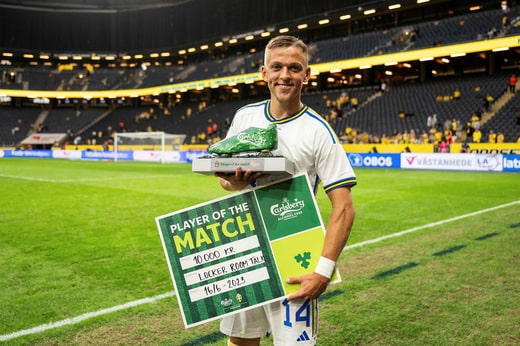 Jesper Karlsson a été élu meilleur joueur du match lors de la victoire 4-1 de la Suède sur la Nouvelle-Zélande.