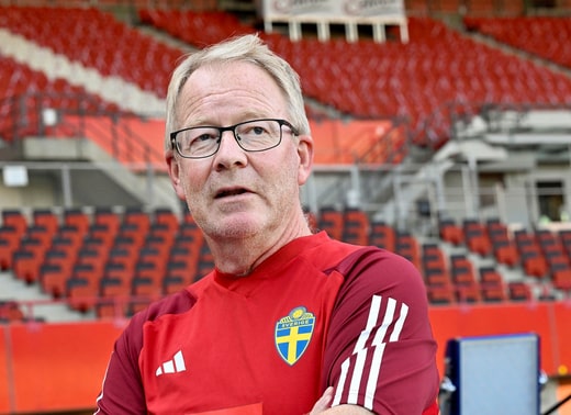 Lasse Jacobsson, observateur des matches de l'équipe nationale.