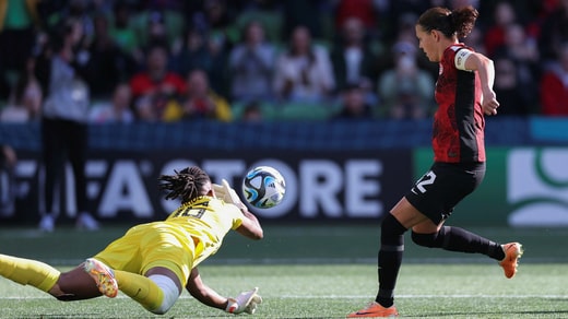 L'attaquante canadienne Christine Sinclair cherche à se venger après avoir manqué un penalty contre le Nigeria.