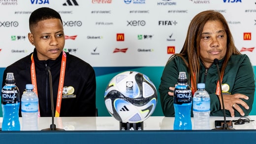 La capitaine de l'Afrique du Sud, Refiloe Jane, et l'entraîneur Desiree Ellis.