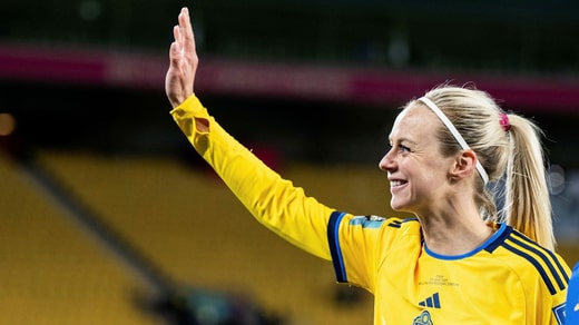 Amanda Ilestedt souriante après la victoire de la Coupe du Monde contre l'Italie.