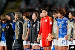 Les joueuses japonaises réagissent à la fin du quart de finale de la Coupe du monde féminine de football entre le Japon et la Suède à l'Eden Park d'Auckland, Nouvelle-Zélande, 11 août 2023. La Suède a gagné 2-1.