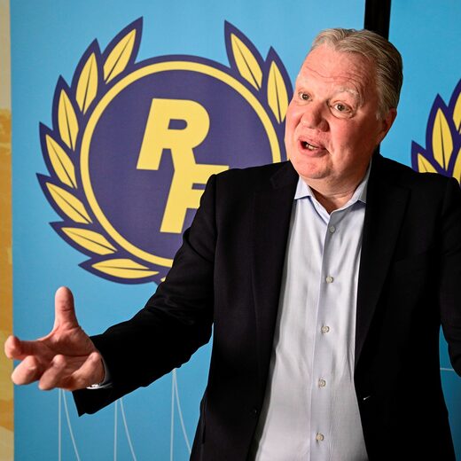 Karl-Erik Nilsson, ancien président de la Fédération suédoise de football, est président de la Confédération suédoise des sports depuis mai dernier.