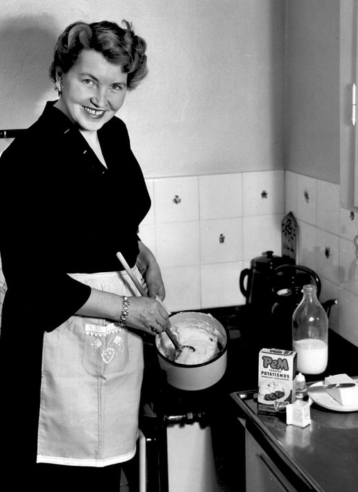 Au cours des années 1960, la part des femmes sur le marché du travail a augmenté - et la part des femmes au foyer a diminué.