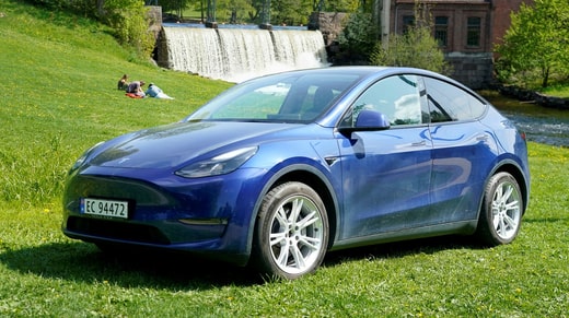 Hydro Extrusions fabrique des composants pour la Tesla Model Y, qui est produite dans l'usine située à l'extérieur de Berlin et qui est la voiture la plus vendue en Suède cette année.