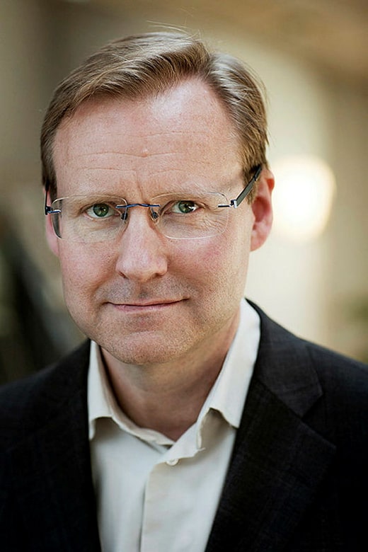 Jörgen Hettne est professeur associé en droit européen au département de droit commercial de la Lund School of Economics.