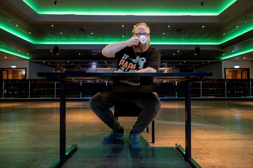 Le groupe s'occupe lui-même de la vérification du son.