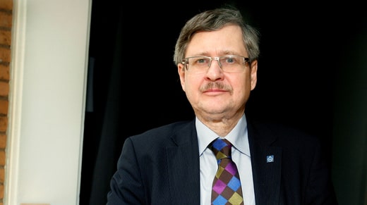 Bo-Lennart Nelldal étudie et travaille sur le trafic ferroviaire et les retards depuis les années 1990.