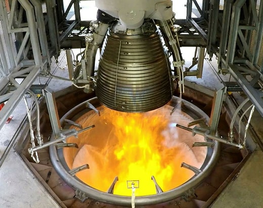 Voici le moteur de la fusée Ariane 6 de l'ESA et le moteur Vulcain 2.1, dont le cône et la tuyère sont fabriqués par GKN à Trollhättan.