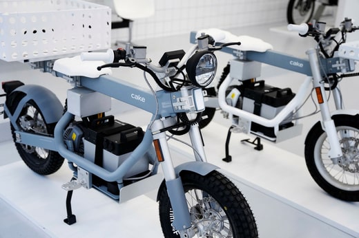 Les motos électriques de la société ont été vendues à partir d'un peu plus de 40 000 couronnes suédoises, selon le modèle. Cake a vendu 6 000 motos depuis sa création.