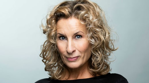 Katarina Graffman est titulaire d'un doctorat en anthropologie culturelle et est spécialisée dans les médias et le comportement des consommateurs.