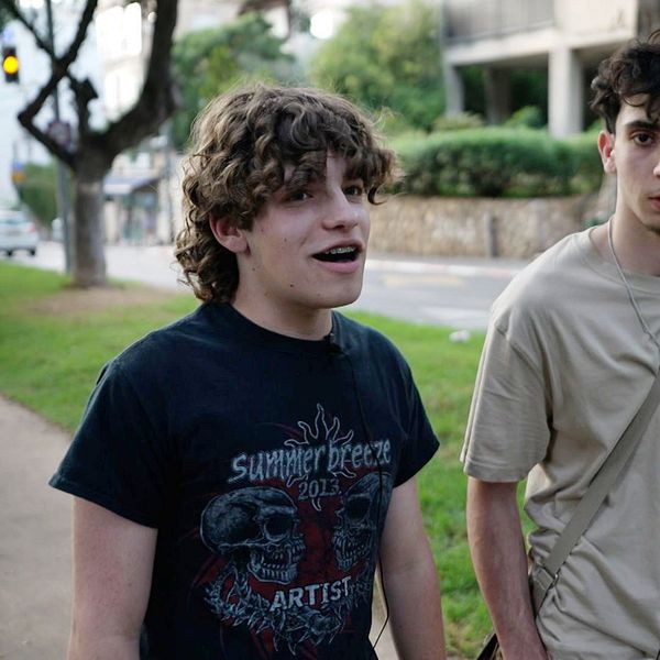 Deux jeunes Israéliens